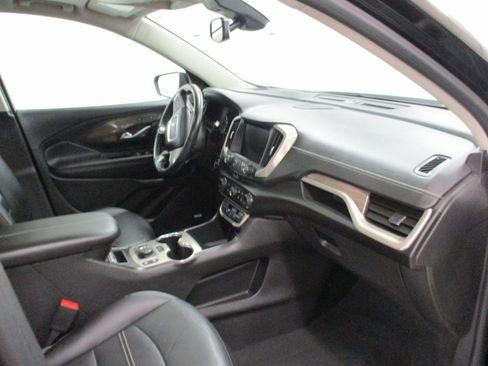 Certified 2022 GMC Terrain Denali image 12