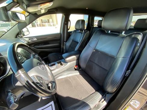 Used 2020 Jeep Grand Cherokee Altitude image 12