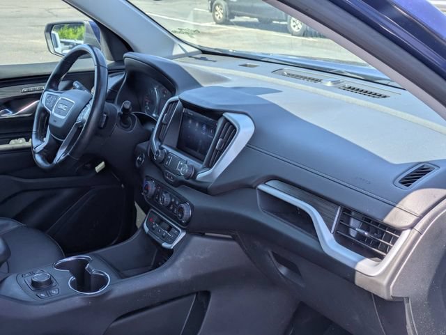 Certified 2022 GMC Terrain SLT w/ LPO, Floor Liner Package AWD/4WD image 36