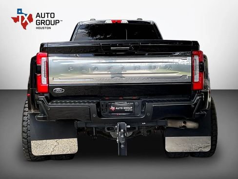 Used 2023 Ford F450 Platinum w/ FX4 Off-Road Package AWD/4WD image 7