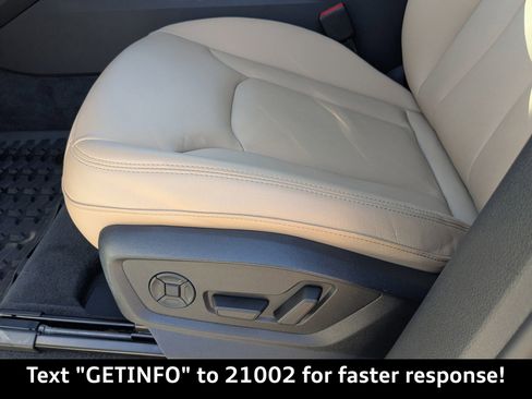 Certified 2025 Audi Q7 2.0T Premium w/ Convenience Plus Package image 24