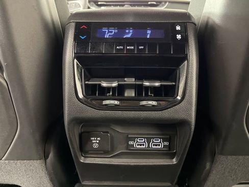 Used 2023 Jeep Grand Cherokee L Laredo RWD image 46