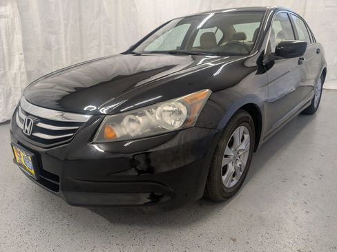 Used 2011 Honda Accord LX-P image 3