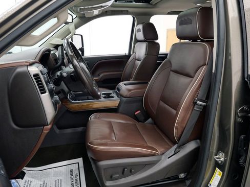 Used 2015 Chevrolet Silverado 2500 High Country w/ High Country Premium Package AWD/4WD image 10