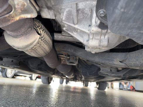 Used 2012 Toyota Camry SE w/ Leather Pkg image 27