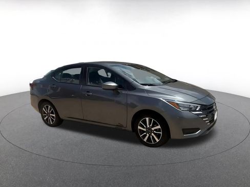Used 2025 Nissan Versa SV FWD image 2