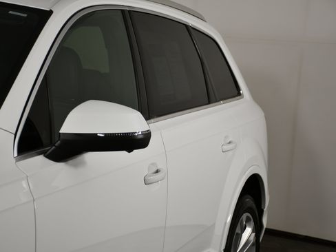 Used 2025 Audi Q7 3.0T Premium Plus image 13