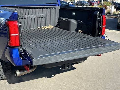 Certified 2025 Toyota Tacoma TRD Sport image 30