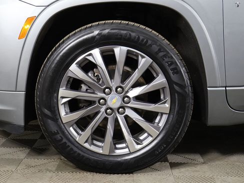 Used 2023 Chevrolet Traverse Premier AWD/4WD image 27