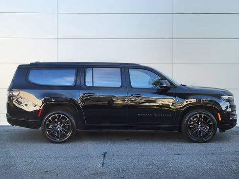 Used 2023 Jeep Grand Wagoneer L Series III w/ Quick Order Packagew 28T AWD/4WD image 5