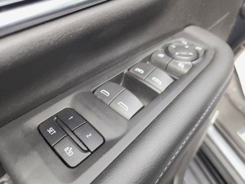 Used 2022 Chevrolet Tahoe LT w/ Luxury Package image 35