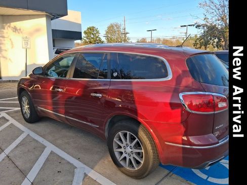Used 2015 Buick Enclave Leather w/ Trailering Package image 2