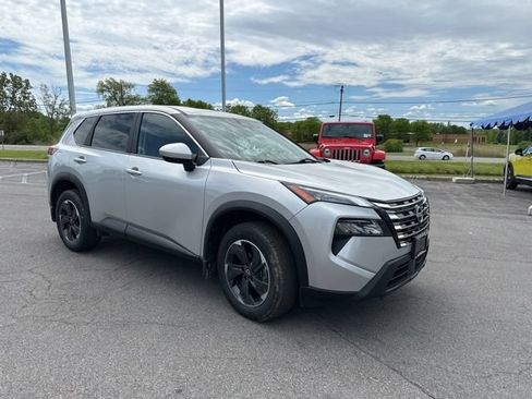 Certified 2024 Nissan Rogue SV AWD/4WD image 7
