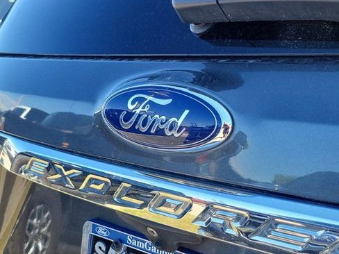 Used 2019 Ford Explorer XLT w/ Equipment Group 202A image 14