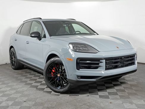 New 2026 Porsche Cayenne S AWD/4WD image 9