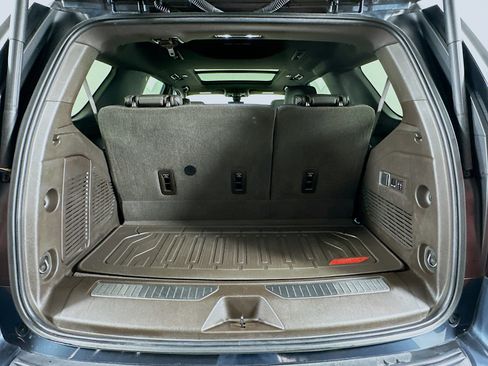 Used 2021 GMC Yukon Denali w/ Denali Premium Package image 31