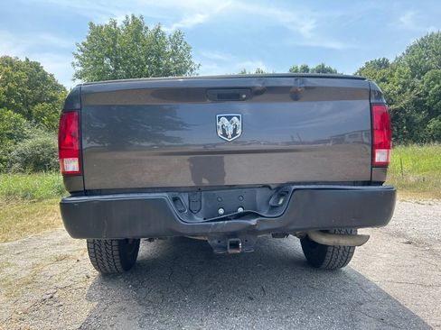 Used 2015 RAM 1500 Tradesman w/ Popular Equipment Group RWD image 28