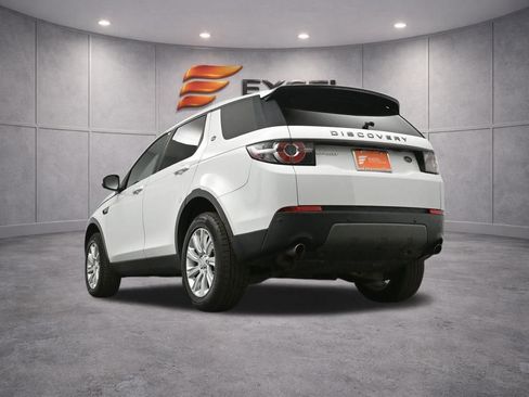 Used 2016 Land Rover Discovery Sport SE image 37