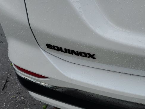 Used 2023 Chevrolet Equinox RS w/ RS Leather Package FWD image 7