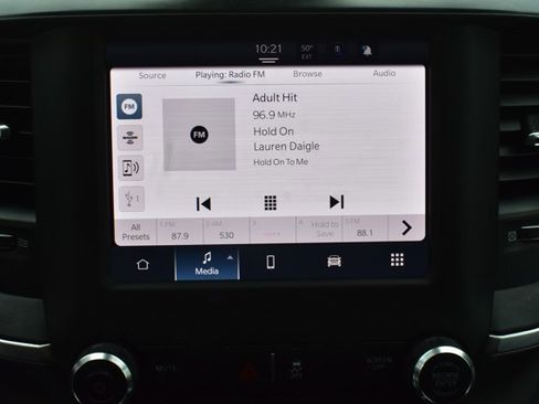 Used 2024 RAM 2500 Big Horn image 26