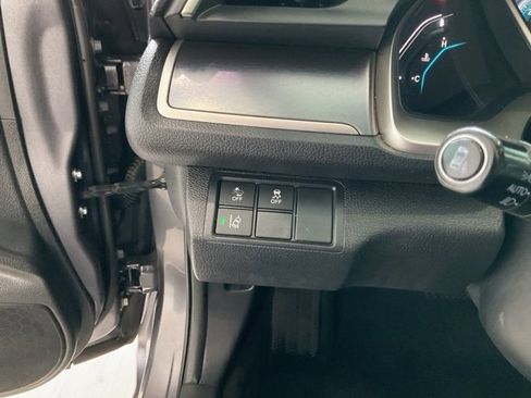 Used 2016 Honda Civic Touring image 9