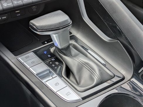 Used 2025 Hyundai Elantra SEL image 26