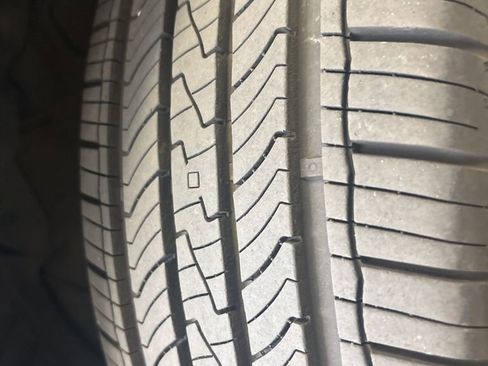 Used 2015 Kia Sorento LX image 8