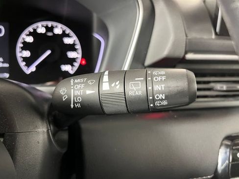 Used 2023 Honda Pilot EX-L image 18