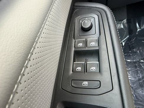 Used 2024 Volkswagen Atlas Cross Sport SEL image 28