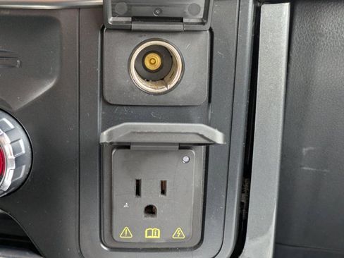 Used 2022 Ford F150 Lariat w/ Equipment Group 502A High image 27