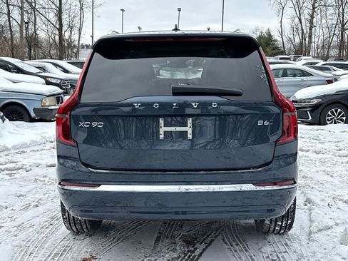 New 2026 Volvo XC90 B6 Ultra w/ Protection Package image 4