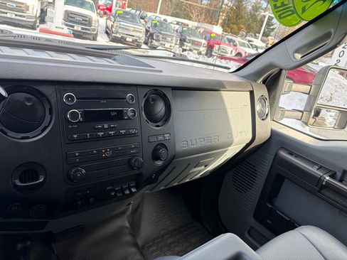 Used 2015 Ford F350 XL w/ Power Equipment Group image 35