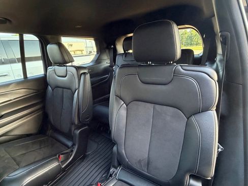 Used 2023 Jeep Grand Cherokee L Laredo AWD/4WD image 15