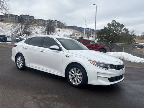 Used 2018 Kia Optima EX image 1