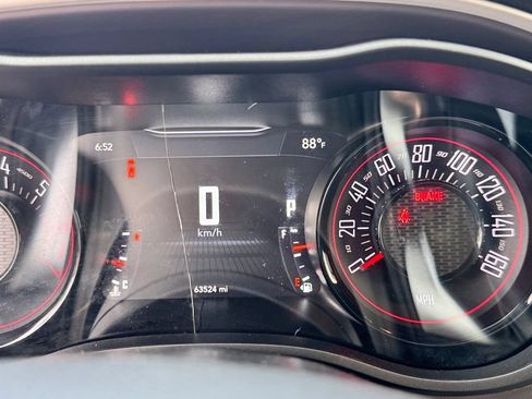 Used 2021 Dodge Challenger R/T w/ Driver Convenience Group RWD image 8