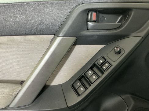 Used 2015 Subaru Forester 2.5i Premium w/ All-Weather Package image 17