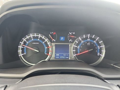 Used 2018 Toyota 4Runner SR5 Premium AWD/4WD image 19