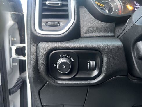 Used 2021 RAM 2500 Big Horn image 8