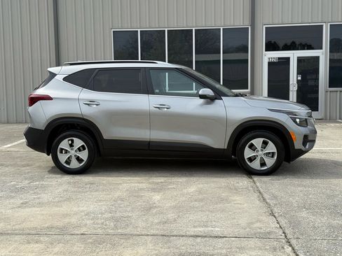 Used 2021 Kia Seltos S image 3