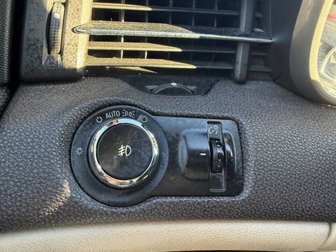 Used 2013 Chevrolet Malibu LT image 24