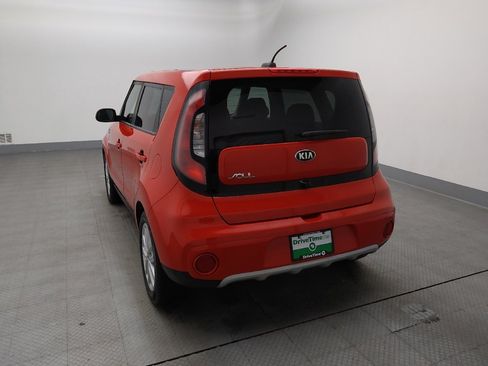Used 2019 Kia Soul + image 6