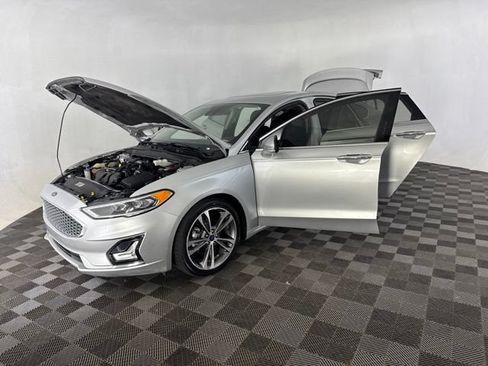 Used 2019 Ford Fusion Titanium AWD/4WD image 10