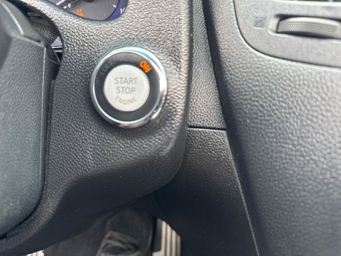 Used 2014 INFINITI Q60 Convertible w/ Premium Package image 31