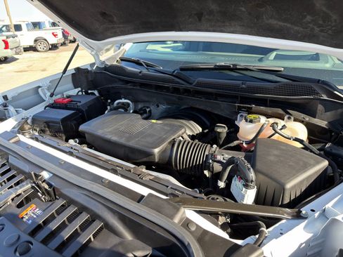 Used 2024 Chevrolet Silverado 1500 ZR2 w/ Technology Package AWD/4WD image 41