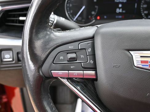 Used 2022 Cadillac XT6 Premium Luxury FWD image 43