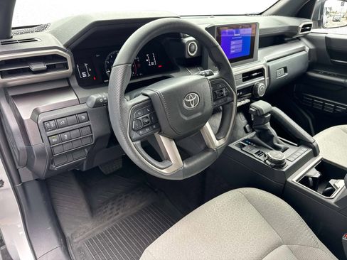 Used 2025 Toyota 4Runner SR5 image 22