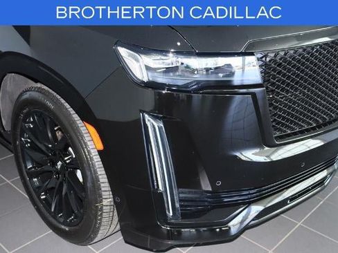 Certified 2023 Cadillac Escalade Sport Platinum w/ LPO, ONYX Package AWD/4WD image 14