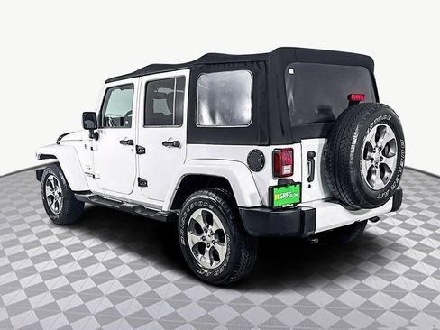 Used 2016 Jeep Wrangler Unlimited Sahara w/ Connectivity Group image 7