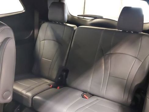 Used 2024 Buick Enclave Premium AWD/4WD image 30