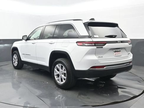 Used 2022 Jeep Grand Cherokee Limited AWD/4WD image 3